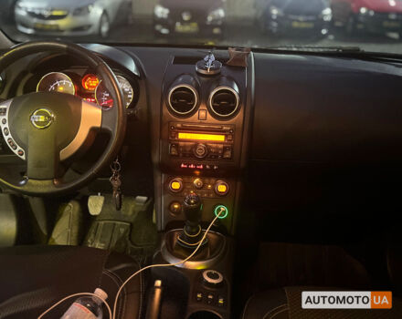 Серый Ниссан Кашкай, объемом двигателя 2 л и пробегом 201 тыс. км за 9500 $, фото 13 на Automoto.ua