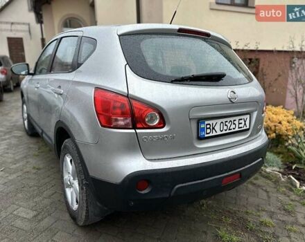 Серый Ниссан Кашкай, объемом двигателя 1.46 л и пробегом 329 тыс. км за 7500 $, фото 4 на Automoto.ua