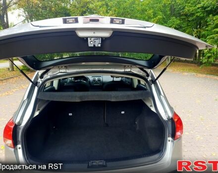 Серый Ниссан Кашкай, объемом двигателя 1.6 л и пробегом 245 тыс. км за 8100 $, фото 7 на Automoto.ua