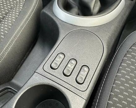 Сірий Ніссан Кашкай, об'ємом двигуна 1.5 л та пробігом 250 тис. км за 8900 $, фото 25 на Automoto.ua