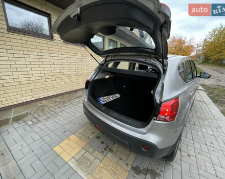 Сірий Ніссан Кашкай, об'ємом двигуна 2 л та пробігом 190 тис. км за 8600 $, фото 17 на Automoto.ua