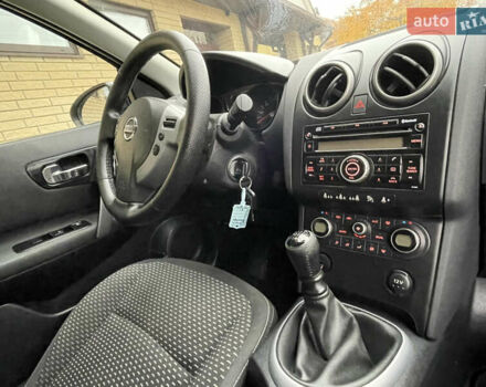 Сірий Ніссан Кашкай, об'ємом двигуна 2 л та пробігом 190 тис. км за 8600 $, фото 21 на Automoto.ua