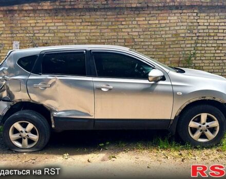 Сірий Ніссан Кашкай, об'ємом двигуна 2.4 л та пробігом 260 тис. км за 3950 $, фото 4 на Automoto.ua