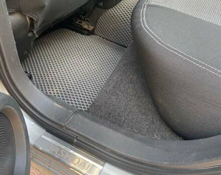 Серый Ниссан Кашкай, объемом двигателя 2 л и пробегом 215 тыс. км за 9000 $, фото 10 на Automoto.ua