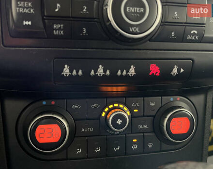 Серый Ниссан Кашкай, объемом двигателя 2 л и пробегом 260 тыс. км за 9200 $, фото 18 на Automoto.ua