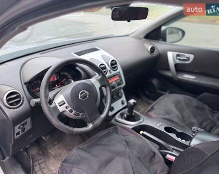 Серый Ниссан Кашкай, объемом двигателя 1.6 л и пробегом 260 тыс. км за 2999 $, фото 12 на Automoto.ua