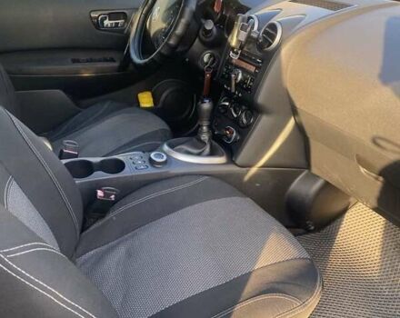 Серый Ниссан Кашкай, объемом двигателя 2 л и пробегом 215 тыс. км за 9000 $, фото 13 на Automoto.ua