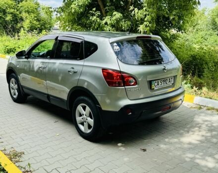 Серый Ниссан Кашкай, объемом двигателя 2 л и пробегом 206 тыс. км за 8300 $, фото 5 на Automoto.ua