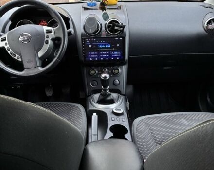 Серый Ниссан Кашкай, объемом двигателя 2 л и пробегом 289 тыс. км за 10500 $, фото 6 на Automoto.ua