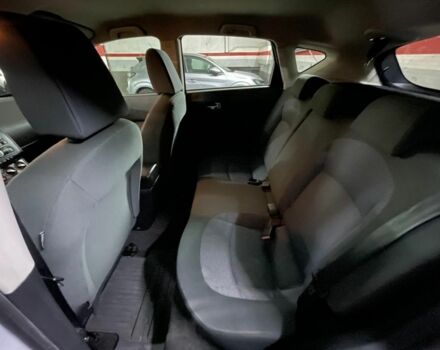 Серый Ниссан Кашкай, объемом двигателя 2 л и пробегом 240 тыс. км за 7007 $, фото 3 на Automoto.ua