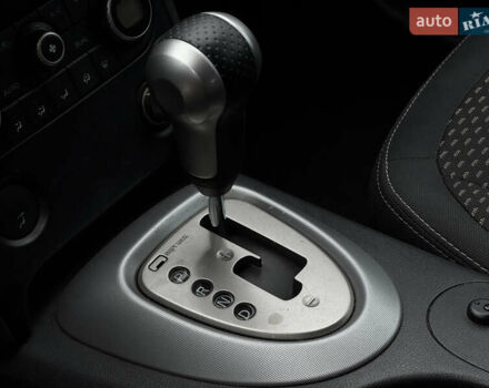 Серый Ниссан Кашкай, объемом двигателя 2 л и пробегом 197 тыс. км за 8500 $, фото 15 на Automoto.ua