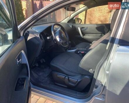 Сірий Ніссан Кашкай, об'ємом двигуна 2 л та пробігом 278 тис. км за 8300 $, фото 13 на Automoto.ua