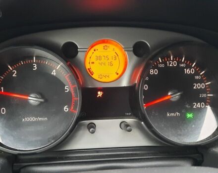 Серый Ниссан Кашкай, объемом двигателя 1.5 л и пробегом 387 тыс. км за 3900 $, фото 5 на Automoto.ua