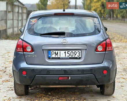 Серый Ниссан Кашкай, объемом двигателя 2 л и пробегом 350 тыс. км за 3650 $, фото 3 на Automoto.ua