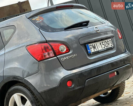 Серый Ниссан Кашкай, объемом двигателя 2 л и пробегом 350 тыс. км за 3650 $, фото 10 на Automoto.ua