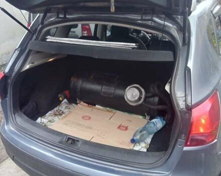 Сірий Ніссан Кашкай, об'ємом двигуна 2 л та пробігом 231 тис. км за 7800 $, фото 2 на Automoto.ua