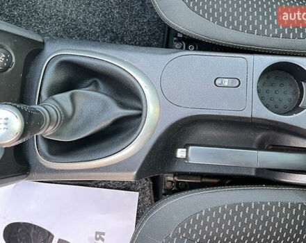 Сірий Ніссан Кашкай, об'ємом двигуна 2 л та пробігом 245 тис. км за 10100 $, фото 15 на Automoto.ua