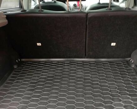 Серый Ниссан Кашкай, объемом двигателя 2 л и пробегом 230 тыс. км за 9000 $, фото 7 на Automoto.ua