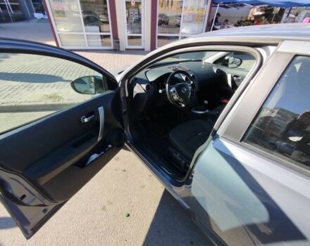 Серый Ниссан Кашкай, объемом двигателя 2 л и пробегом 306 тыс. км за 3766 $, фото 7 на Automoto.ua