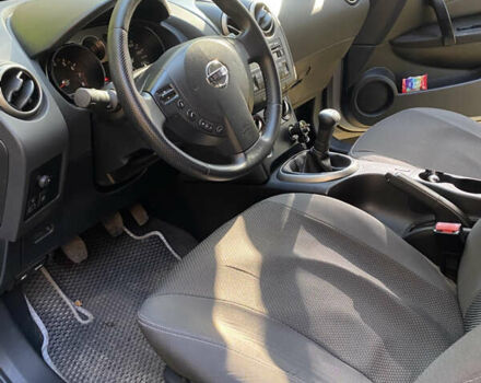 Сірий Ніссан Кашкай, об'ємом двигуна 1.6 л та пробігом 231 тис. км за 8000 $, фото 8 на Automoto.ua