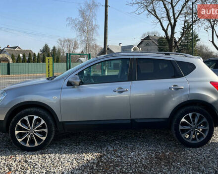 Сірий Ніссан Кашкай, об'ємом двигуна 2 л та пробігом 245 тис. км за 10100 $, фото 3 на Automoto.ua