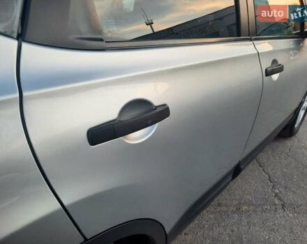 Серый Ниссан Кашкай, объемом двигателя 2 л и пробегом 188 тыс. км за 9300 $, фото 77 на Automoto.ua