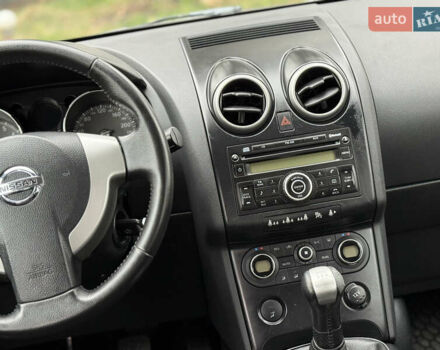 Сірий Ніссан Кашкай, об'ємом двигуна 1.6 л та пробігом 250 тис. км за 8400 $, фото 13 на Automoto.ua