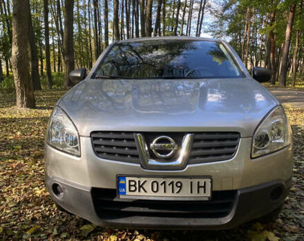 Сірий Ніссан Кашкай, об'ємом двигуна 1.6 л та пробігом 231 тис. км за 8000 $, фото 1 на Automoto.ua