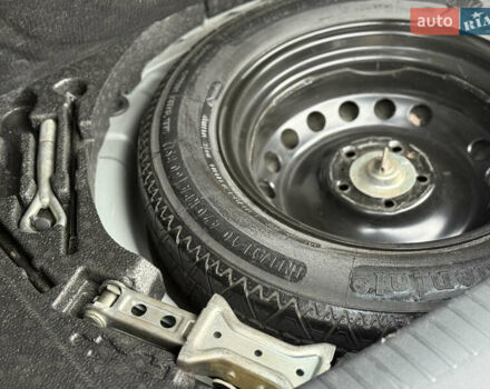 Серый Ниссан Кашкай, объемом двигателя 1.6 л и пробегом 250 тыс. км за 7750 $, фото 13 на Automoto.ua