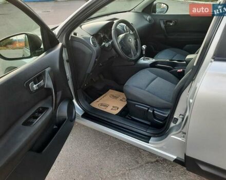 Серый Ниссан Кашкай, объемом двигателя 2 л и пробегом 188 тыс. км за 9300 $, фото 28 на Automoto.ua