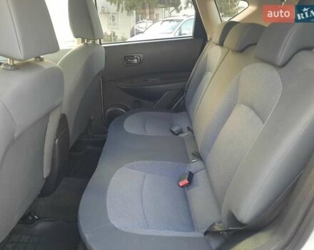 Серый Ниссан Кашкай, объемом двигателя 2 л и пробегом 188 тыс. км за 9300 $, фото 61 на Automoto.ua