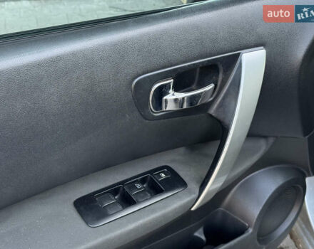 Серый Ниссан Кашкай, объемом двигателя 1.46 л и пробегом 274 тыс. км за 6899 $, фото 12 на Automoto.ua