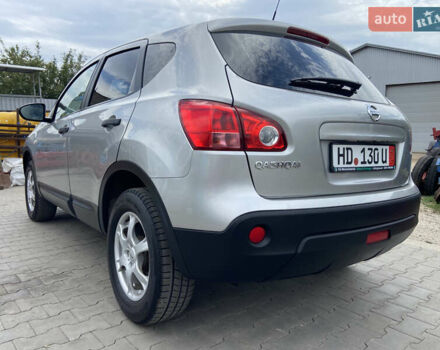 Серый Ниссан Кашкай, объемом двигателя 1.6 л и пробегом 176 тыс. км за 10700 $, фото 5 на Automoto.ua