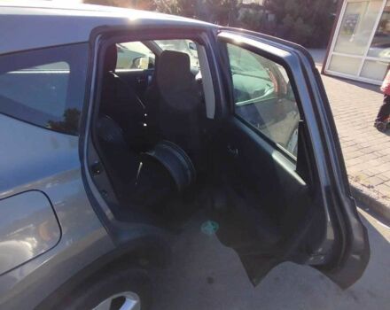 Серый Ниссан Кашкай, объемом двигателя 2 л и пробегом 306 тыс. км за 3766 $, фото 9 на Automoto.ua