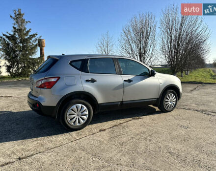 Сірий Ніссан Кашкай, об'ємом двигуна 1.6 л та пробігом 330 тис. км за 7700 $, фото 5 на Automoto.ua