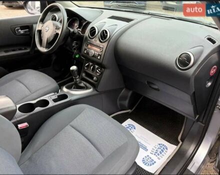 Серый Ниссан Кашкай, объемом двигателя 1.46 л и пробегом 252 тыс. км за 9500 $, фото 5 на Automoto.ua