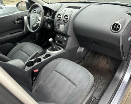 Серый Ниссан Кашкай, объемом двигателя 1.6 л и пробегом 239 тыс. км за 10300 $, фото 9 на Automoto.ua