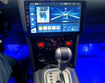 Сірий Ніссан Кашкай, об'ємом двигуна 2 л та пробігом 190 тис. км за 9500 $, фото 5 на Automoto.ua