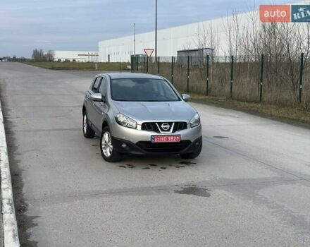 Сірий Ніссан Кашкай, об'ємом двигуна 2 л та пробігом 196 тис. км за 11599 $, фото 4 на Automoto.ua