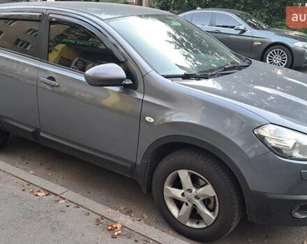 Серый Ниссан Кашкай, объемом двигателя 2 л и пробегом 179 тыс. км за 12500 $, фото 1 на Automoto.ua