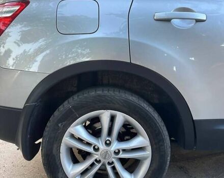 Сірий Ніссан Кашкай, об'ємом двигуна 2 л та пробігом 193 тис. км за 10500 $, фото 13 на Automoto.ua
