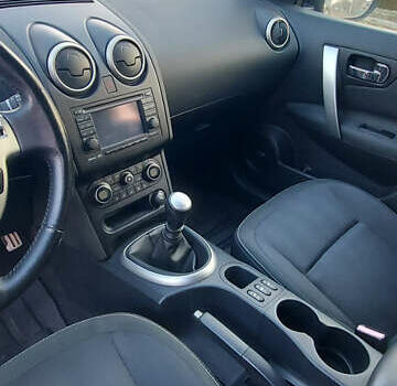 Серый Ниссан Кашкай, объемом двигателя 1.5 л и пробегом 216 тыс. км за 10600 $, фото 18 на Automoto.ua