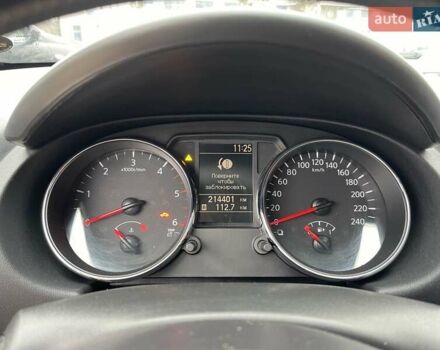 Сірий Ніссан Кашкай, об'ємом двигуна 1.46 л та пробігом 214 тис. км за 9900 $, фото 24 на Automoto.ua