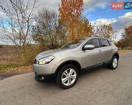 Серый Ниссан Кашкай, объемом двигателя 2 л и пробегом 208 тыс. км за 10500 $, фото 2 на Automoto.ua