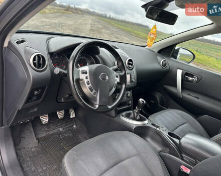 Серый Ниссан Кашкай, объемом двигателя 1.5 л и пробегом 260 тыс. км за 8950 $, фото 20 на Automoto.ua