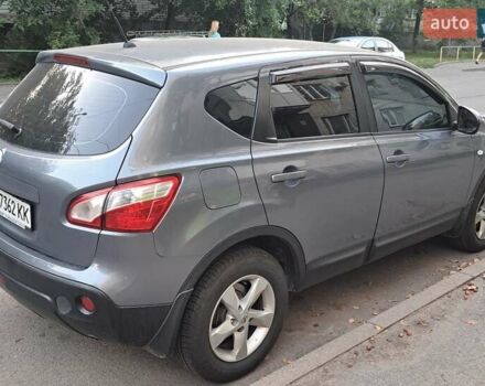 Серый Ниссан Кашкай, объемом двигателя 2 л и пробегом 179 тыс. км за 12500 $, фото 2 на Automoto.ua