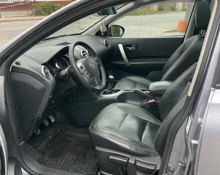 Серый Ниссан Кашкай, объемом двигателя 2 л и пробегом 170 тыс. км за 12000 $, фото 14 на Automoto.ua