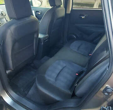 Серый Ниссан Кашкай, объемом двигателя 1.5 л и пробегом 216 тыс. км за 10600 $, фото 22 на Automoto.ua