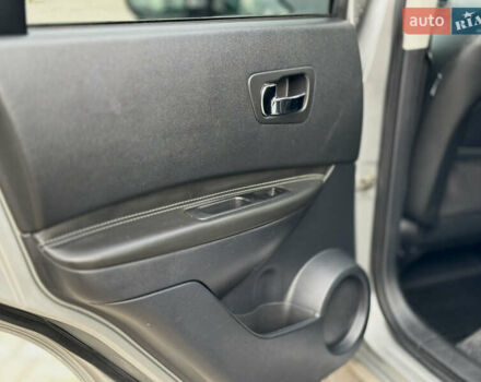 Сірий Ніссан Кашкай, об'ємом двигуна 2 л та пробігом 232 тис. км за 11450 $, фото 25 на Automoto.ua