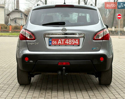 Сірий Ніссан Кашкай, об'ємом двигуна 1.5 л та пробігом 215 тис. км за 11599 $, фото 4 на Automoto.ua